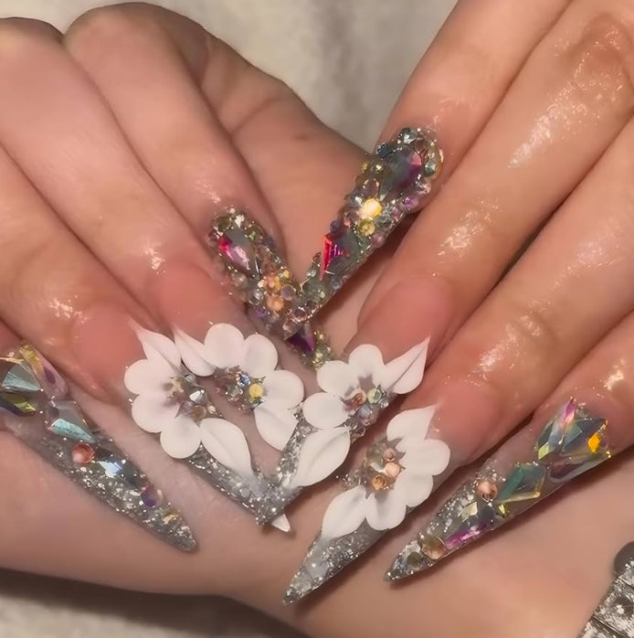 Ari Luxe Nails